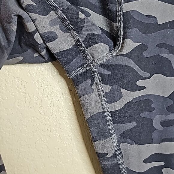 Alphalete Camo Track Pants - Black and Gray - Picture 5 of 11